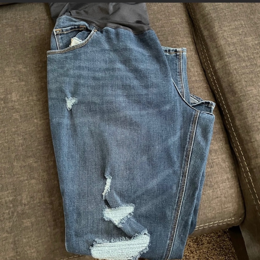 Old navy plus size maternity jeans